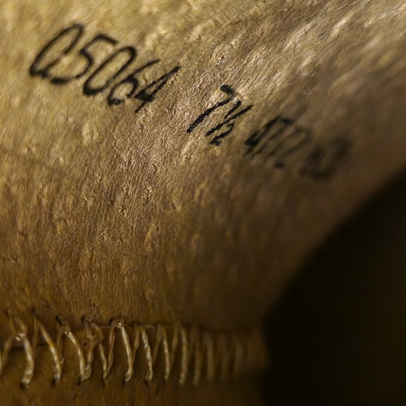 Circle G Grey Leather Ankle Boots/Booties Size 7.5M Never Worn. Missing Strap. - Picture 6 of 6